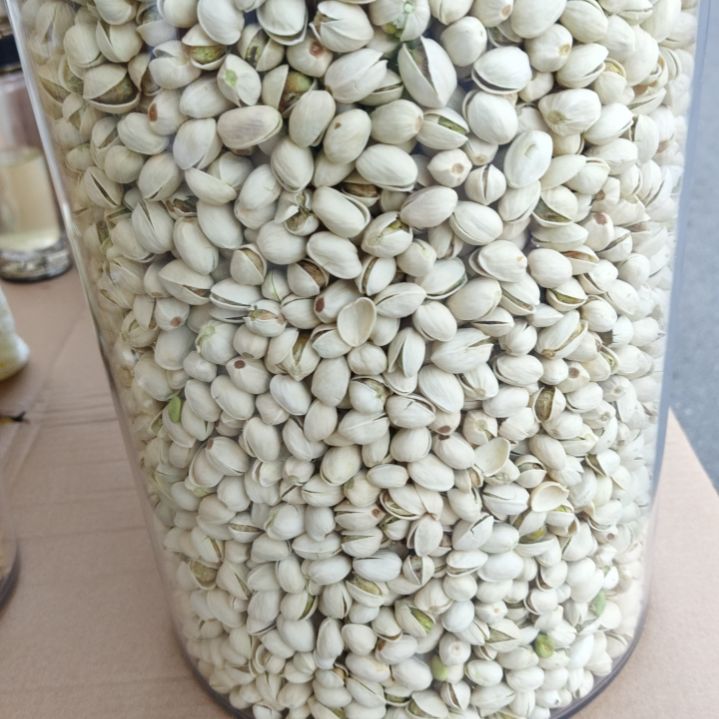 青榄美味开心果，吃一颗开心一整天