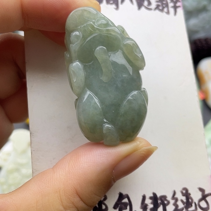 颈饰未镶嵌翡翠天然翡翠