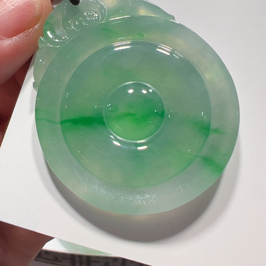 翡翠未镶嵌颈饰吊坠