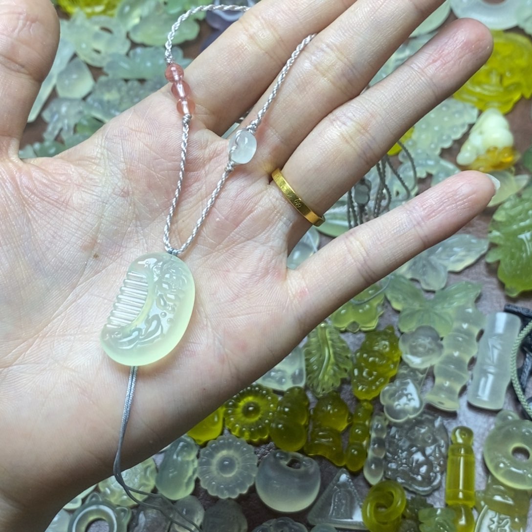 蛇纹石玉合金项链