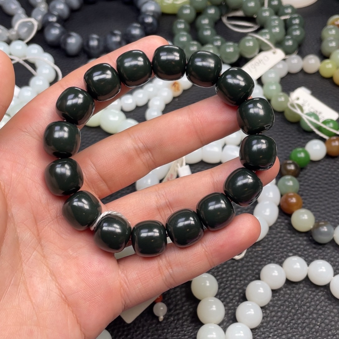 和田玉未镶嵌手链