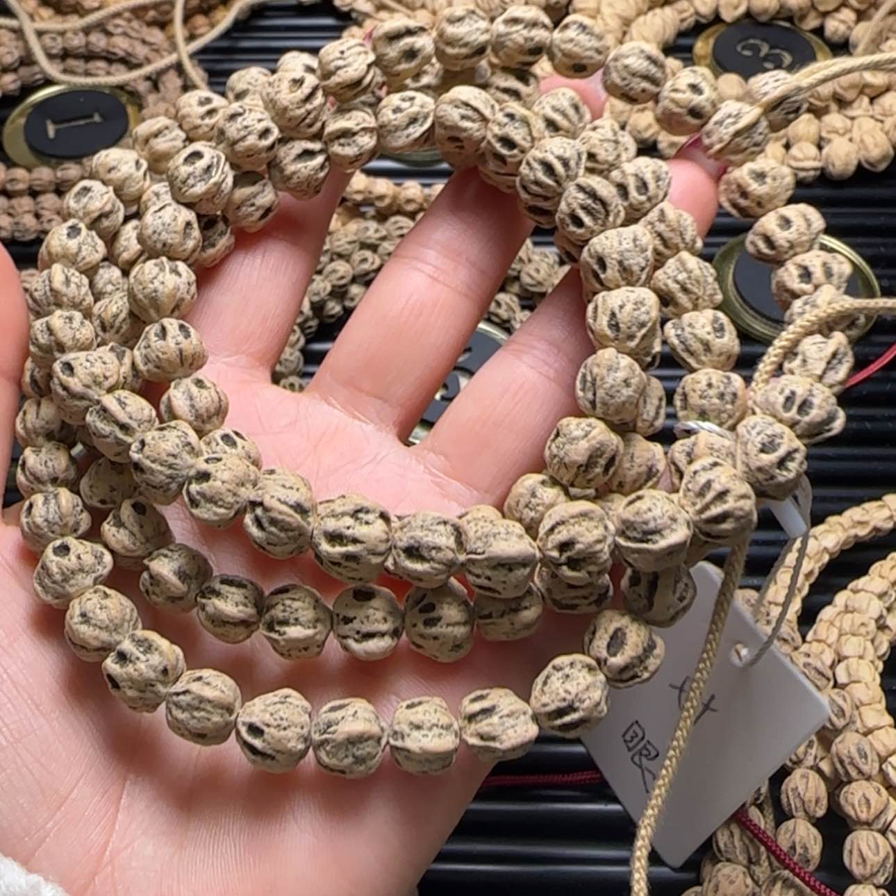 【闪购商品】柏香籽/百香籽吊坠欧**吉