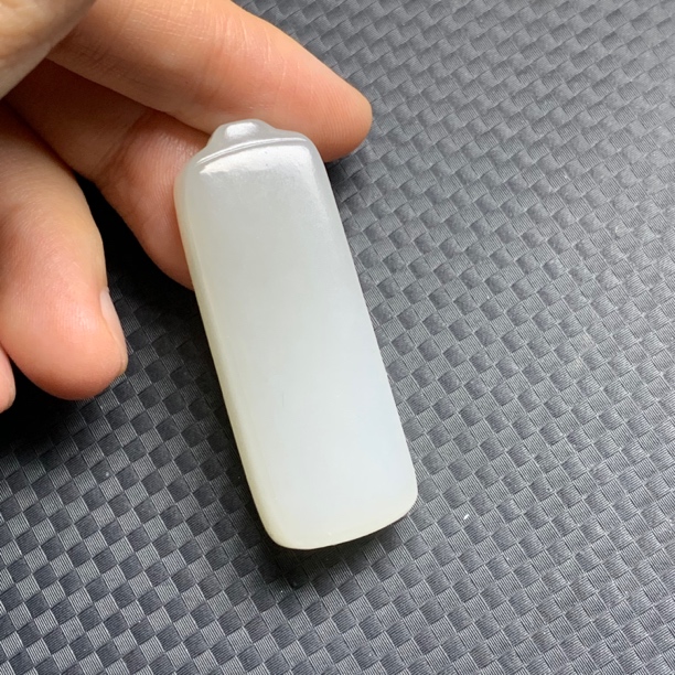 和田玉白玉无事牌吊坠