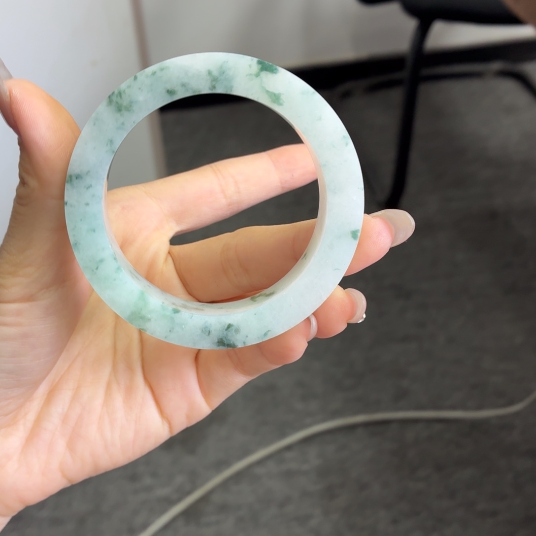 我***)定制翡翠未镶嵌翡翠手镯