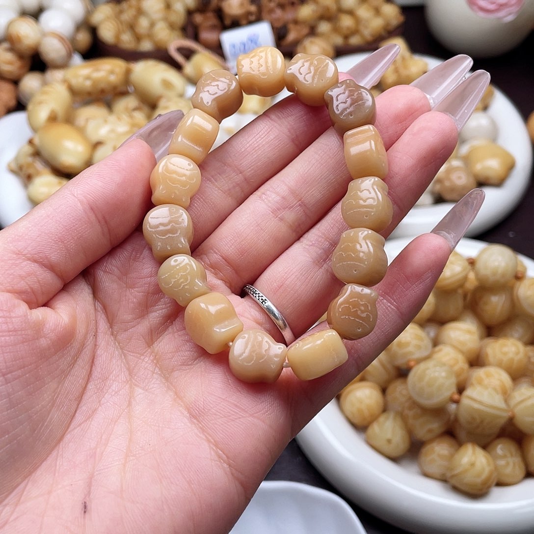 吊坠白玉菩提?***?一串成品c