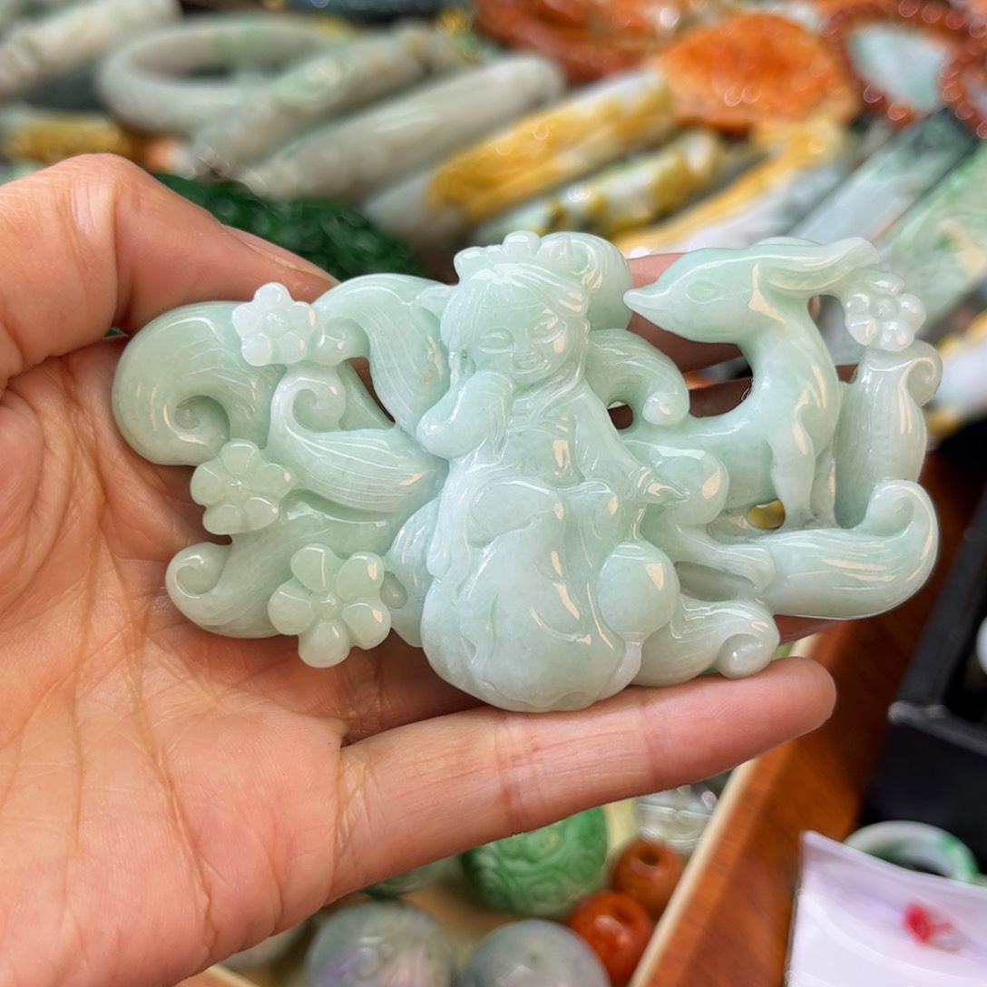 翡翠颈饰未镶嵌待编款