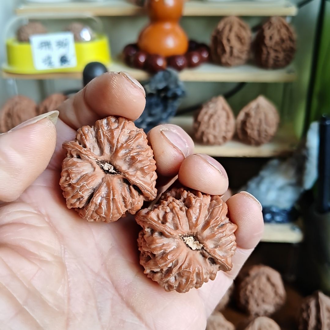 39加尺寸，平谷凹底，轻微瑕疵