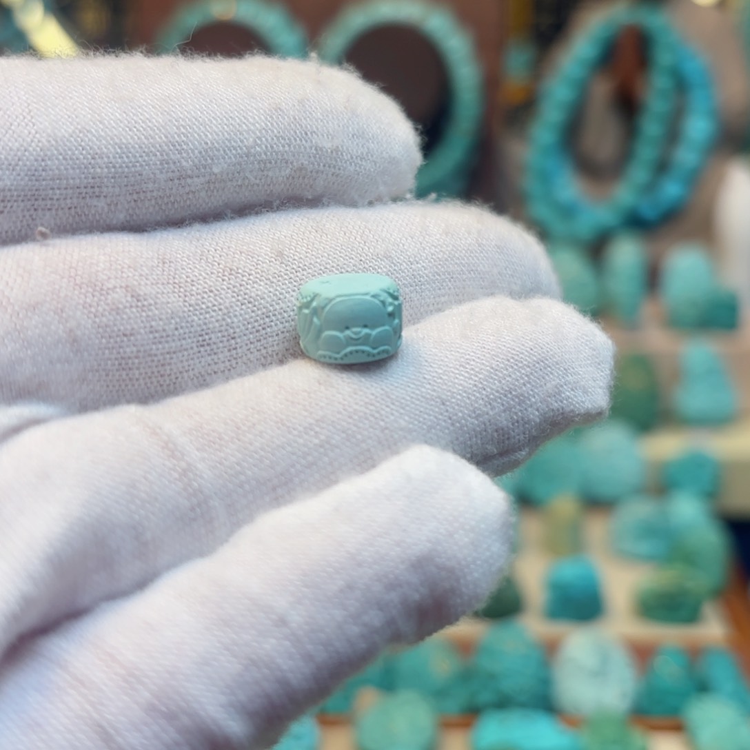 绿松石配饰未镶嵌