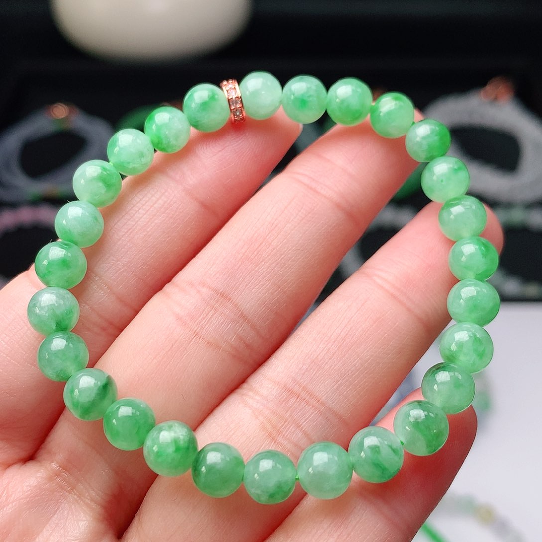 翡翠手链未镶嵌翡翠