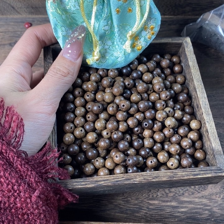 泥塑千伶香0.8瑕疵珠香包约50克