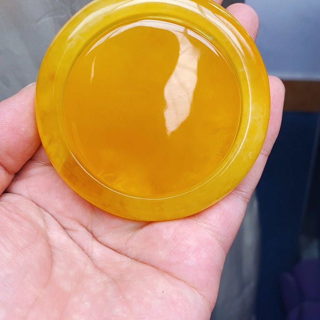 未镶嵌琥珀珠宝奇石311