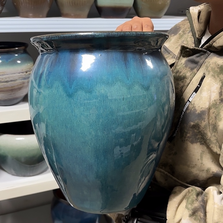 高度32厘米口25厘米