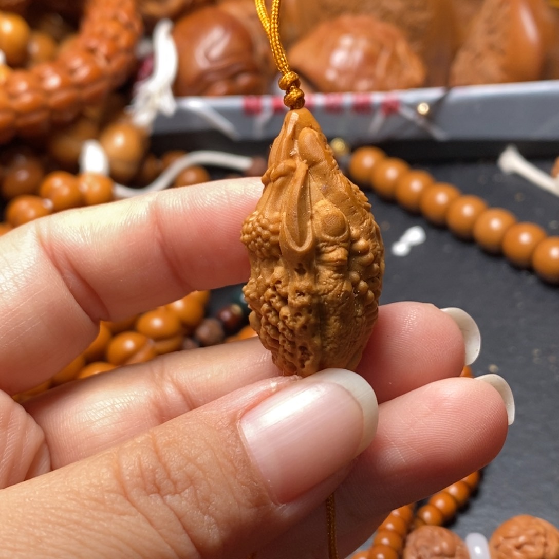 吊坠猴头核桃橄榄