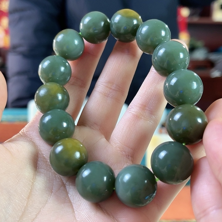 和田玉手串未镶嵌广****司