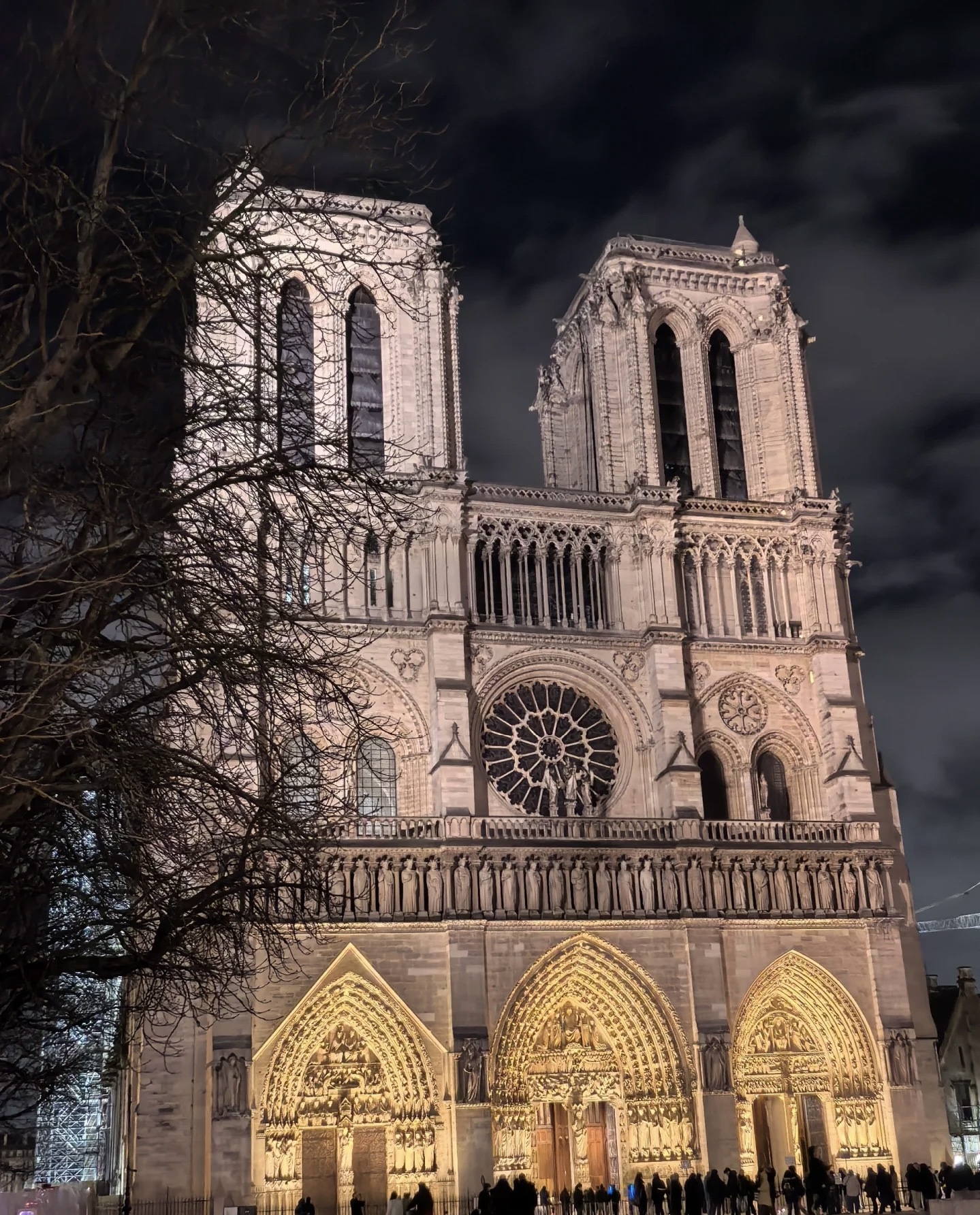 【K】新款重工刺绣时尚圆领休闲百搭短袖L-2063