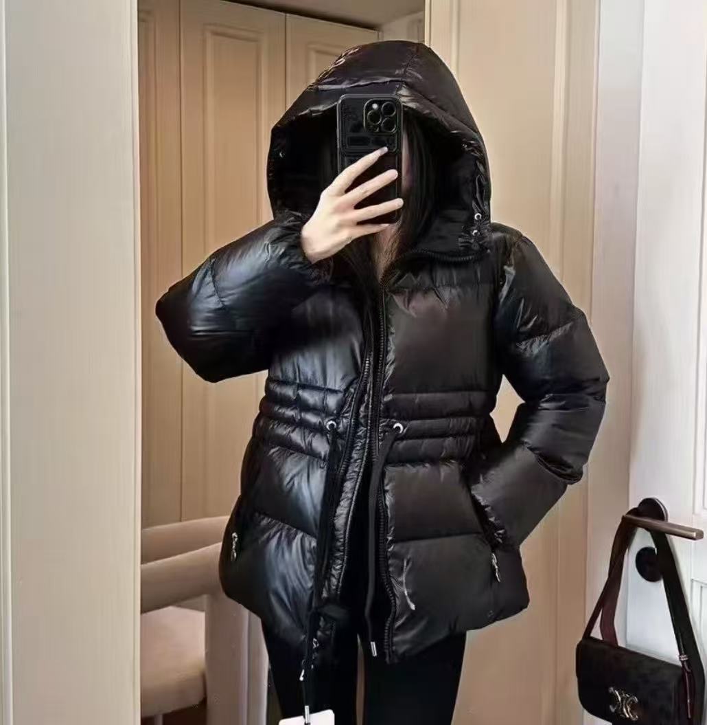 未使用 MONCLER 盟可睐蒙口/GG/TALEVE女士黑灰色羽绒服 福利款
