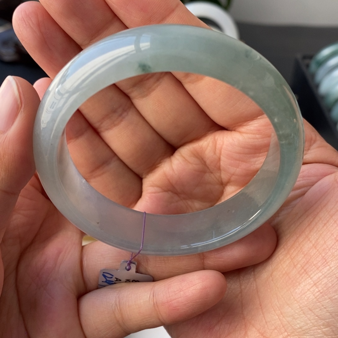 翡翠手镯未镶嵌天然