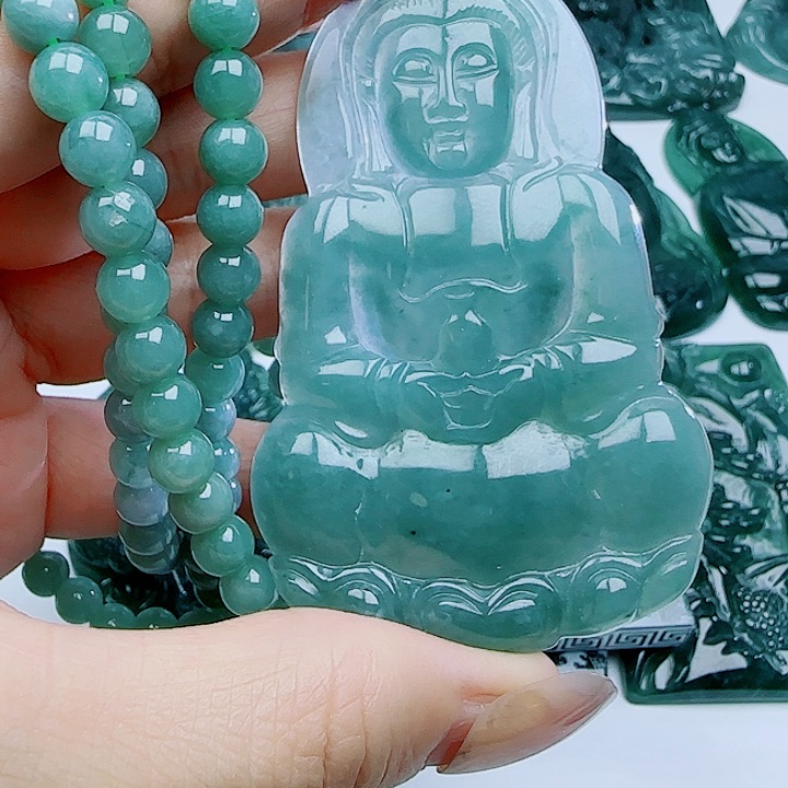 翡翠未镶嵌颈饰多样性发货天然的A货翡翠