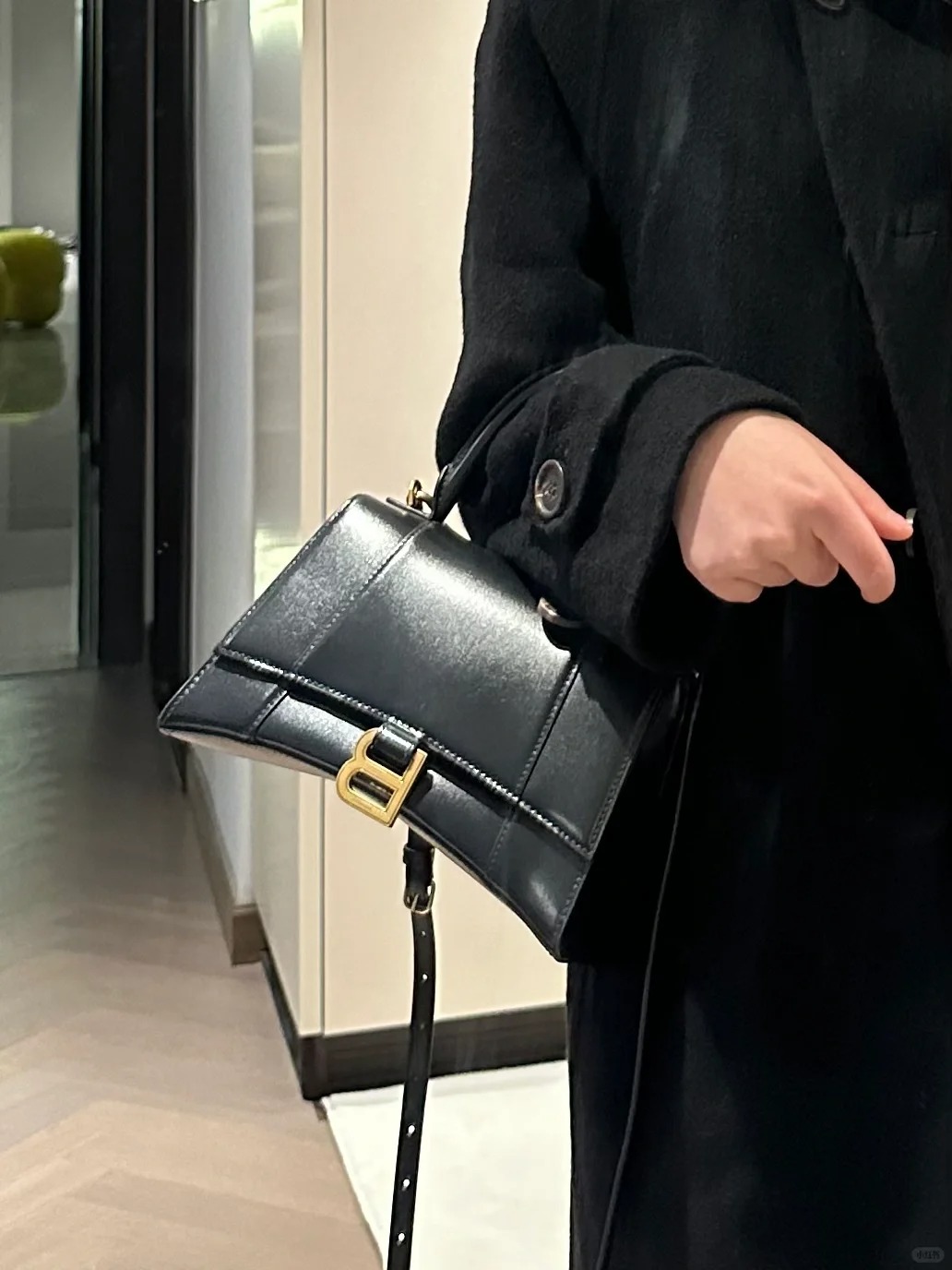 99新 Balenciaga/巴黎世家 沙漏xs黑金光面/99新/优选