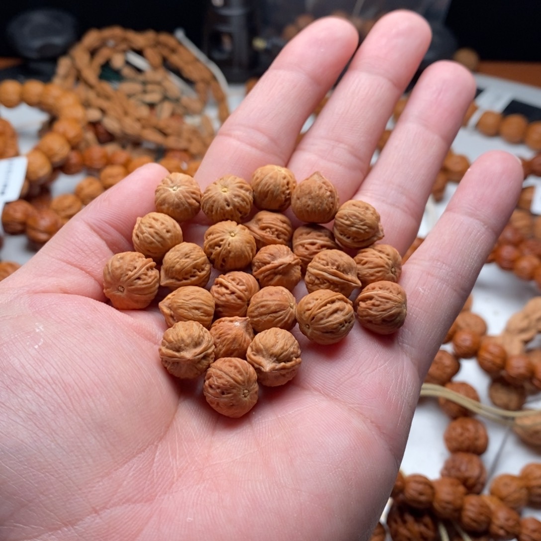 落***根手串文玩核桃方肚小核桃