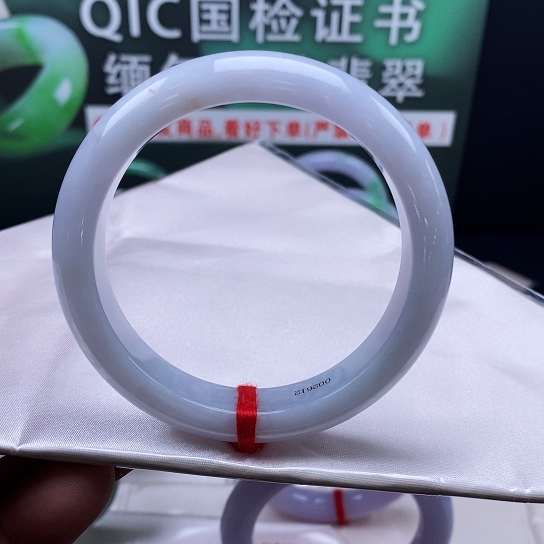 翡翠未镶嵌手镯正圈