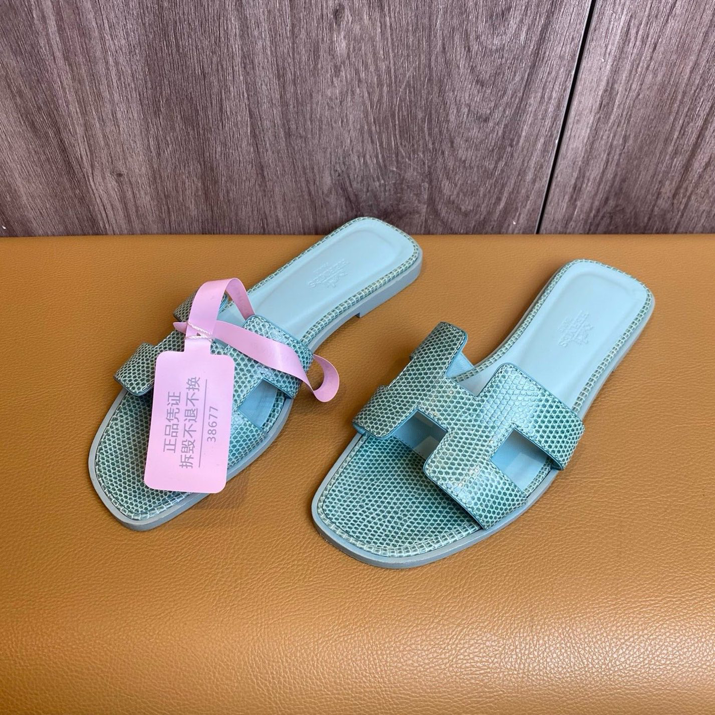 95新 Hermes/爱马仕 爱马仕牛油果绿蜥蜴拖鞋/36.5码/38677