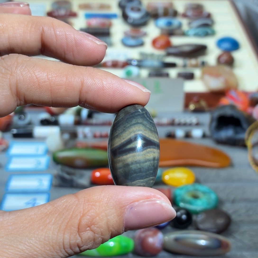 小***的玛瑙/玉髓合金颈饰