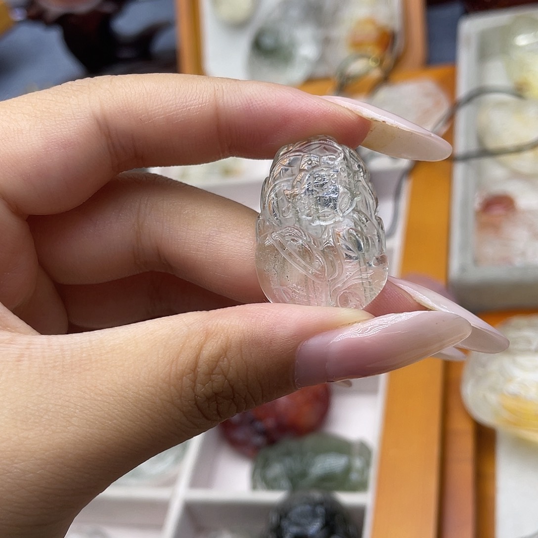 颈饰未镶嵌水晶百**爱天然