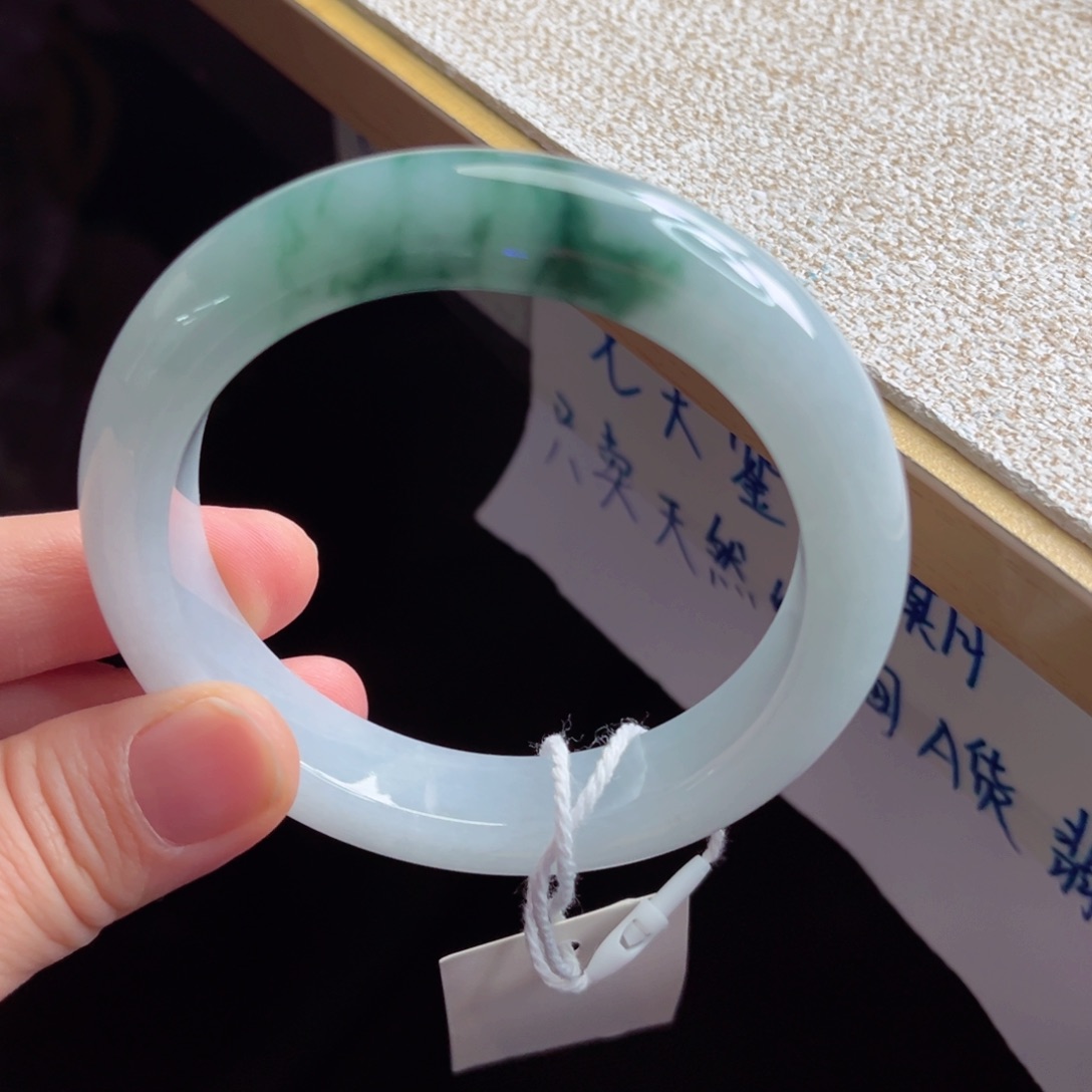 翡翠未镶嵌手镯手镯