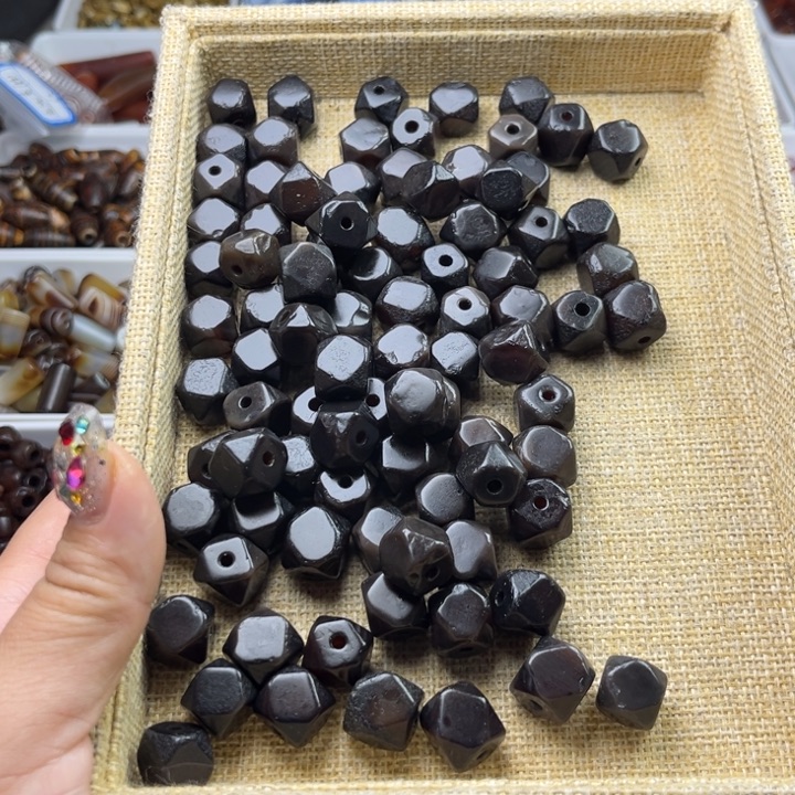 琉璃非金属6元随机一颗