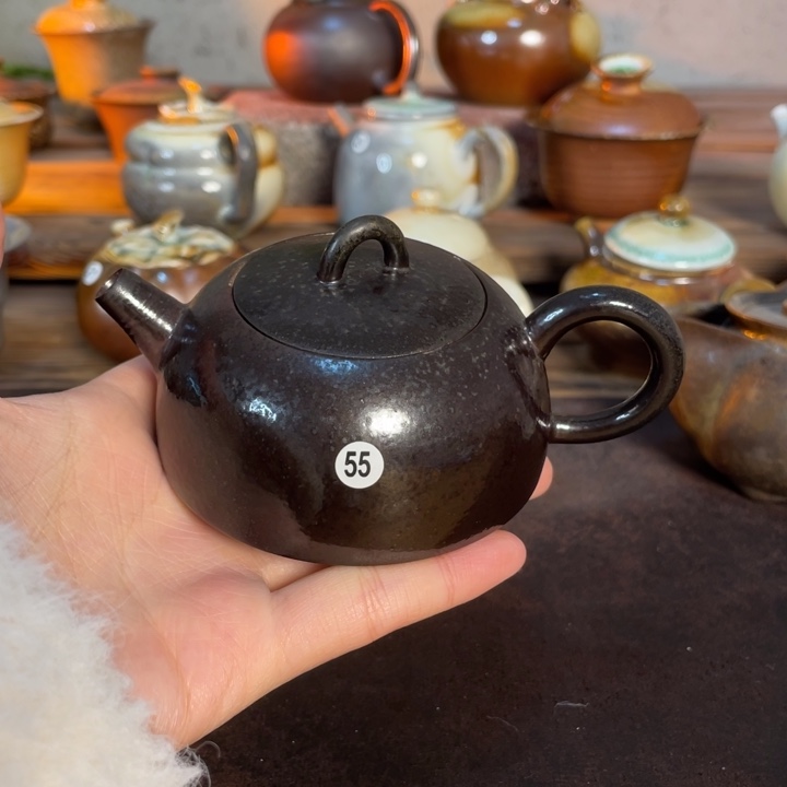 马*柴烧景德镇 乌金半月壶55