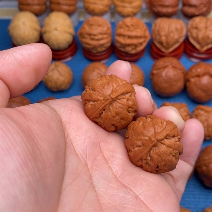 把件文玩核桃小粗筋