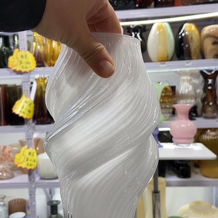 白色扭扭aaaaaaaaaa