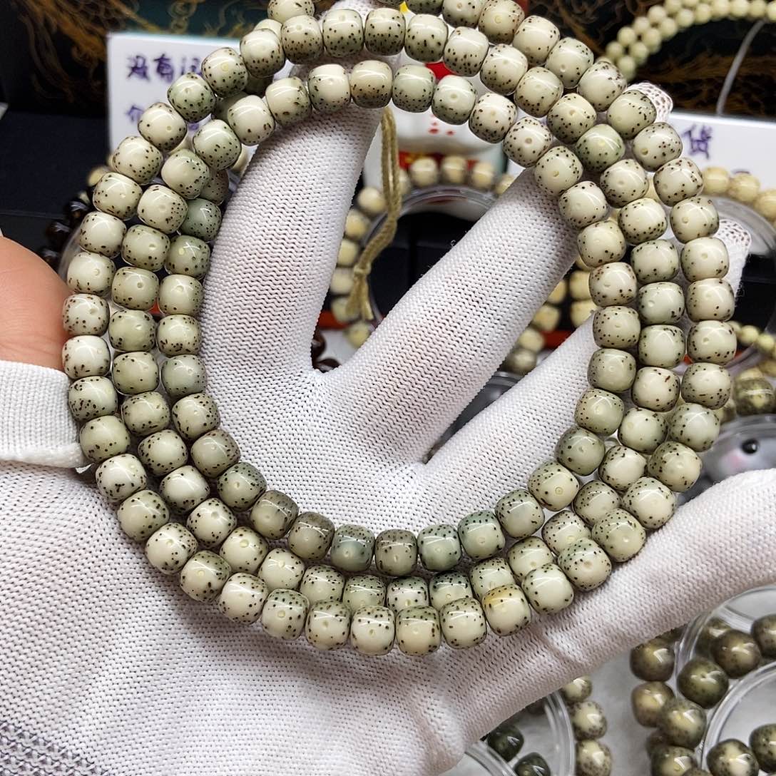 川***酷手串星月菩提大留白绿包白8/7