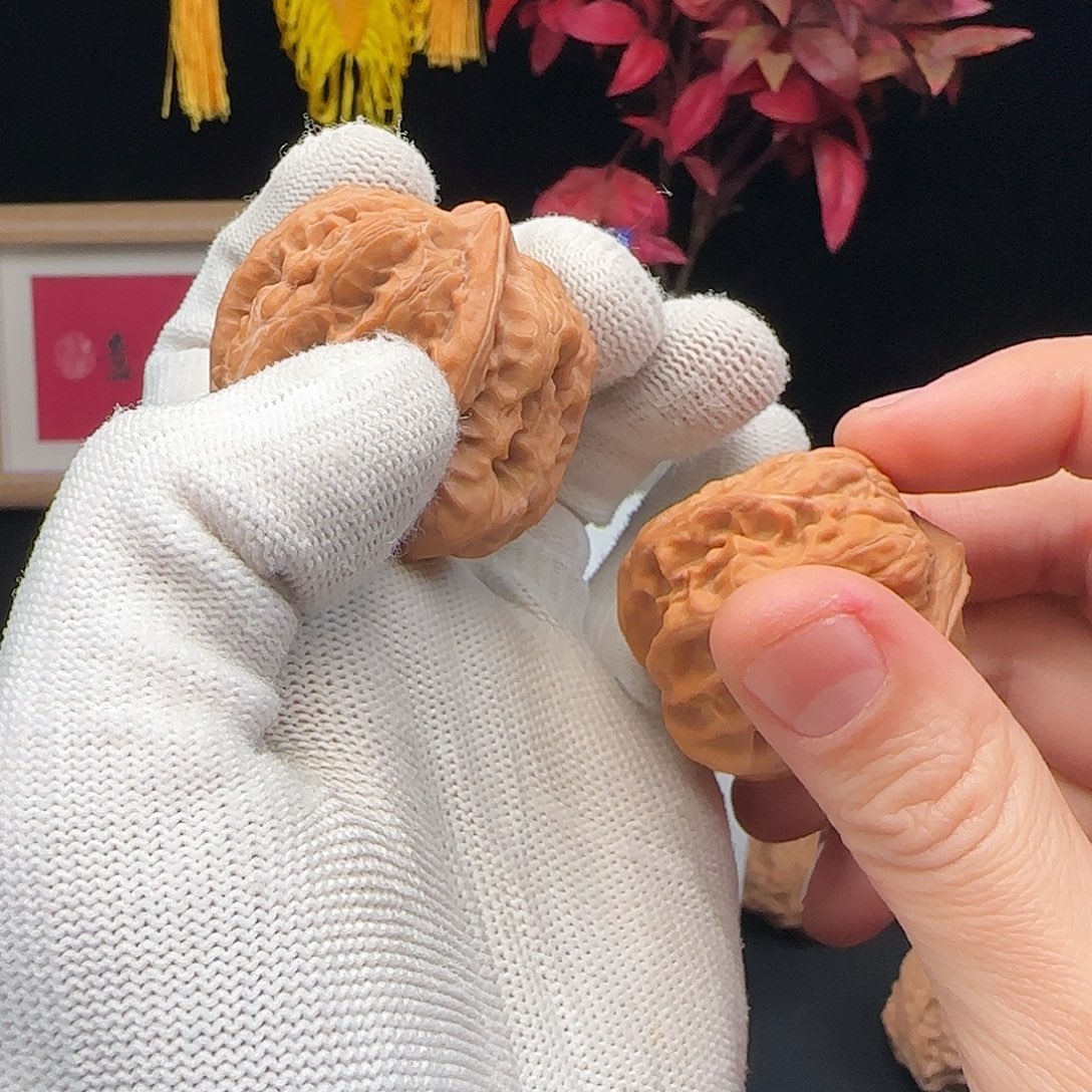 墨***漠文玩核桃吊坠方块