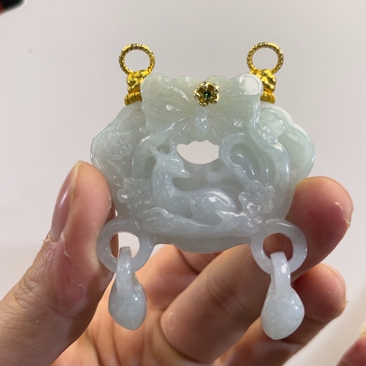 翡翠吊坠(赠链)未镶嵌代编织