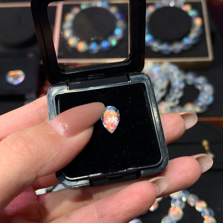 洛***苡未镶嵌月光石裸石