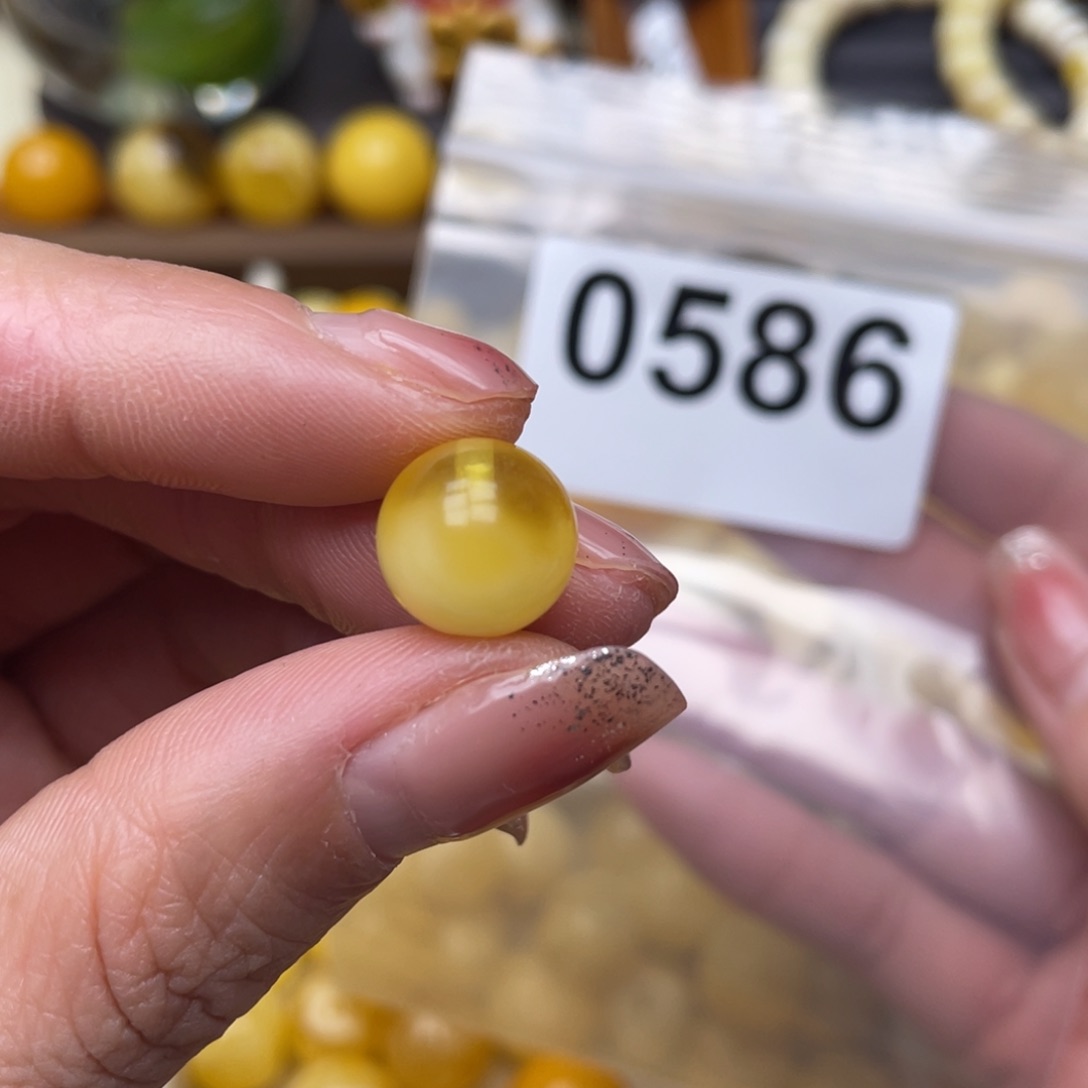 蜜蜡珠宝奇石未镶嵌小坑11.6