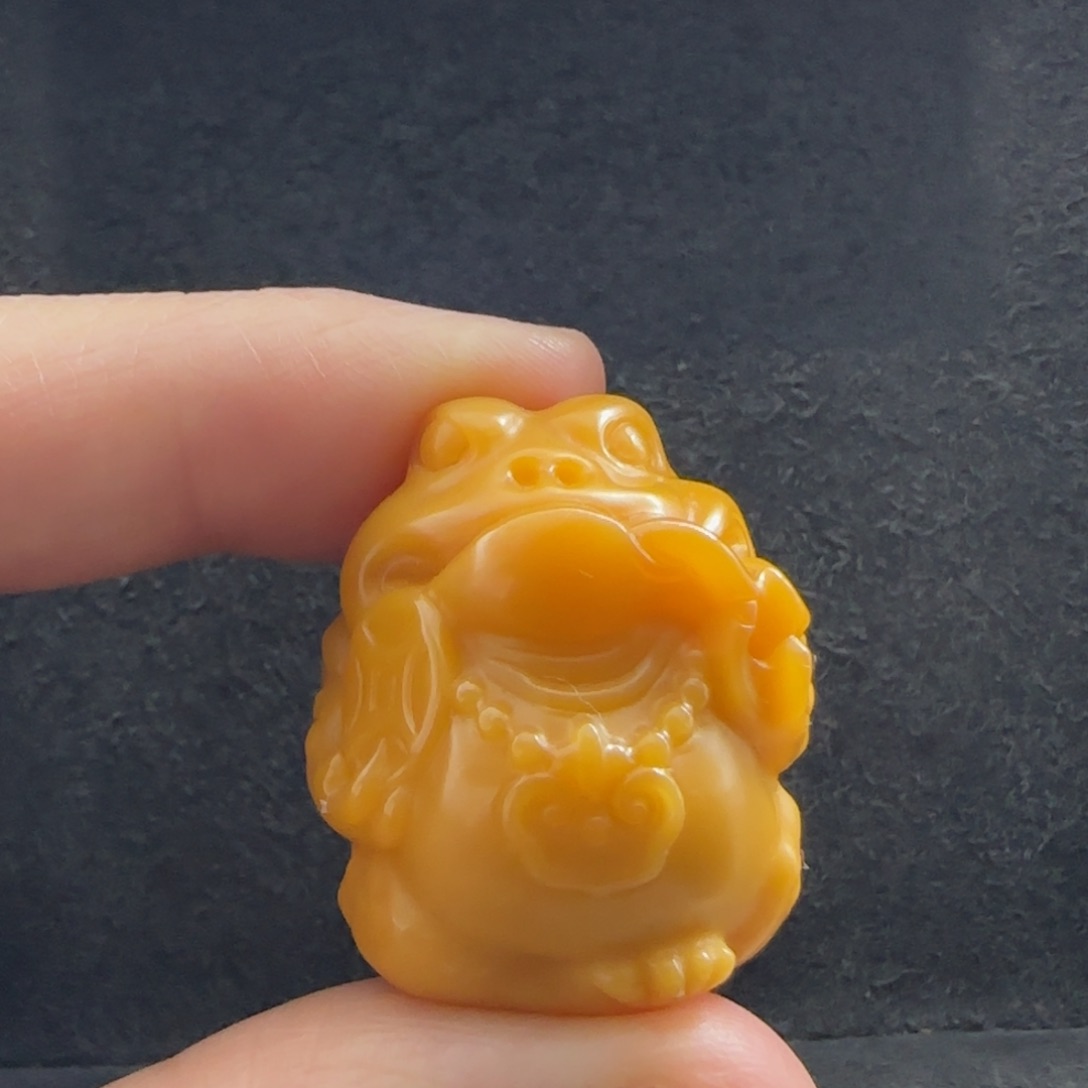 石英质玉（缅黄）配饰未镶嵌