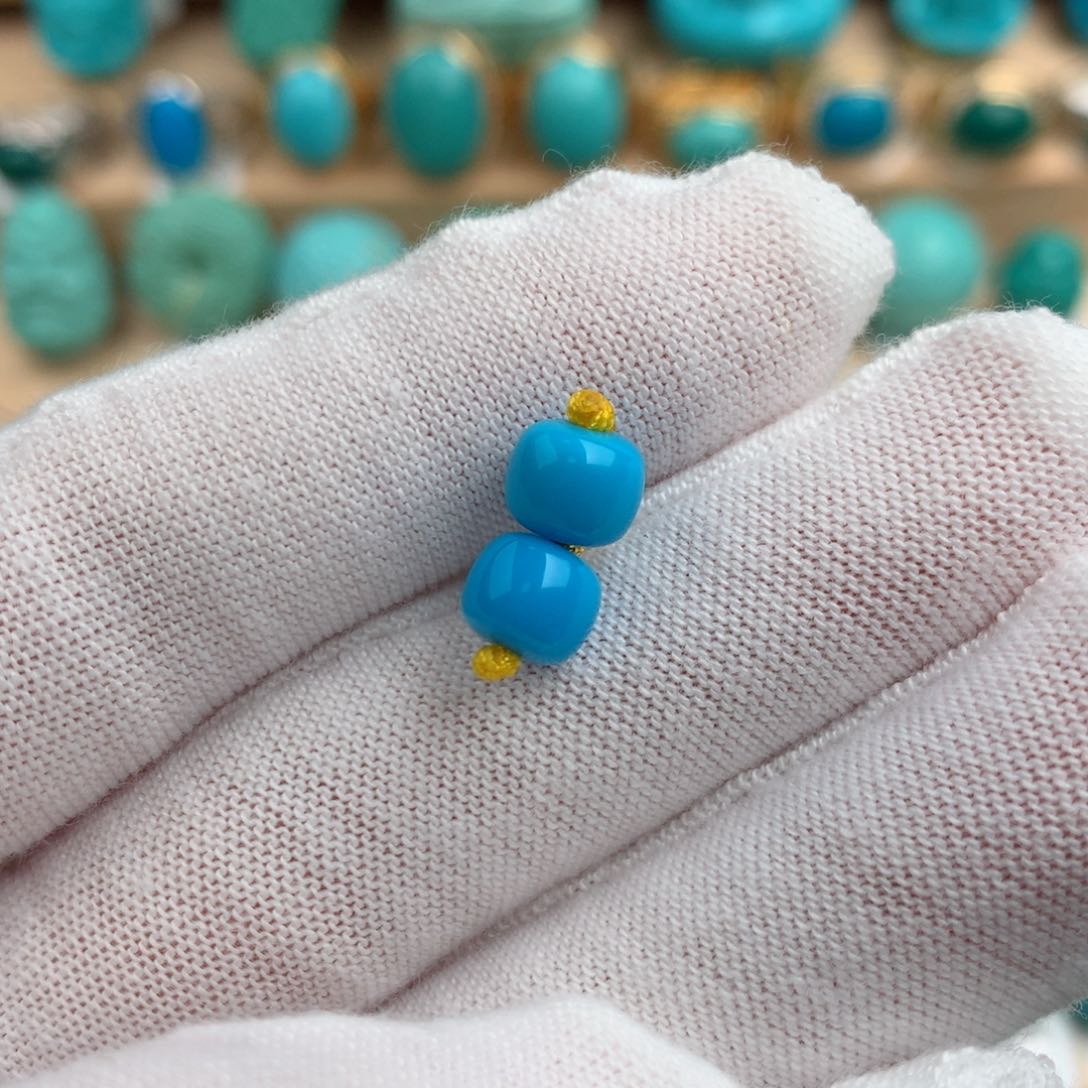 绿松石配饰未镶嵌适*