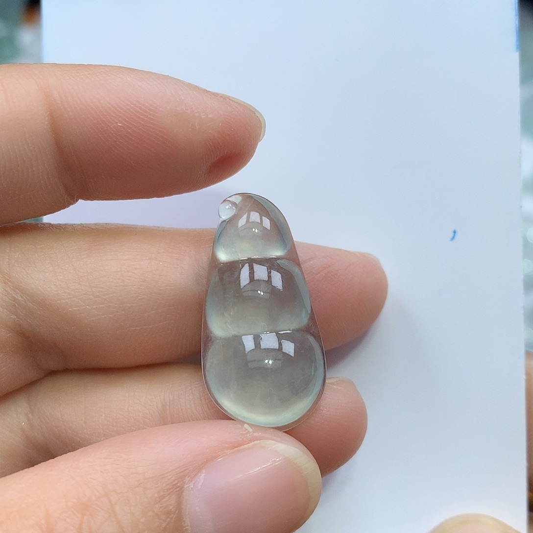 翡翠颈饰未镶嵌福豆