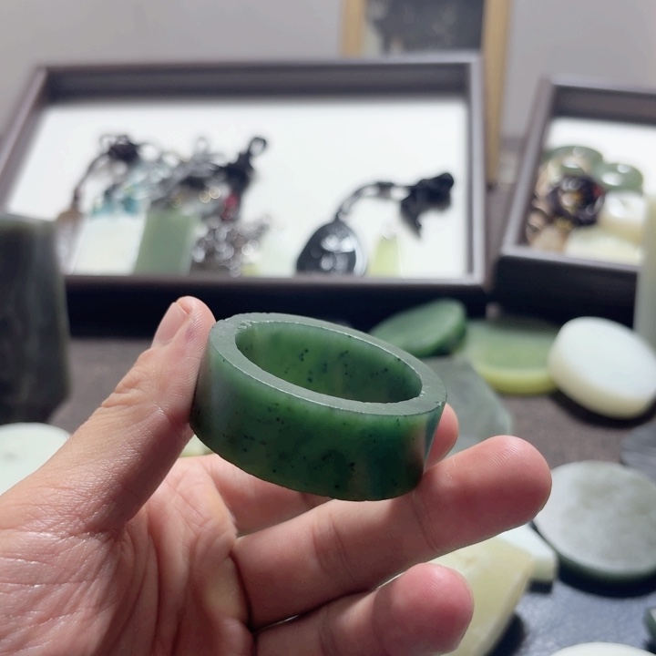 和田玉（糖玉）未镶嵌挂件