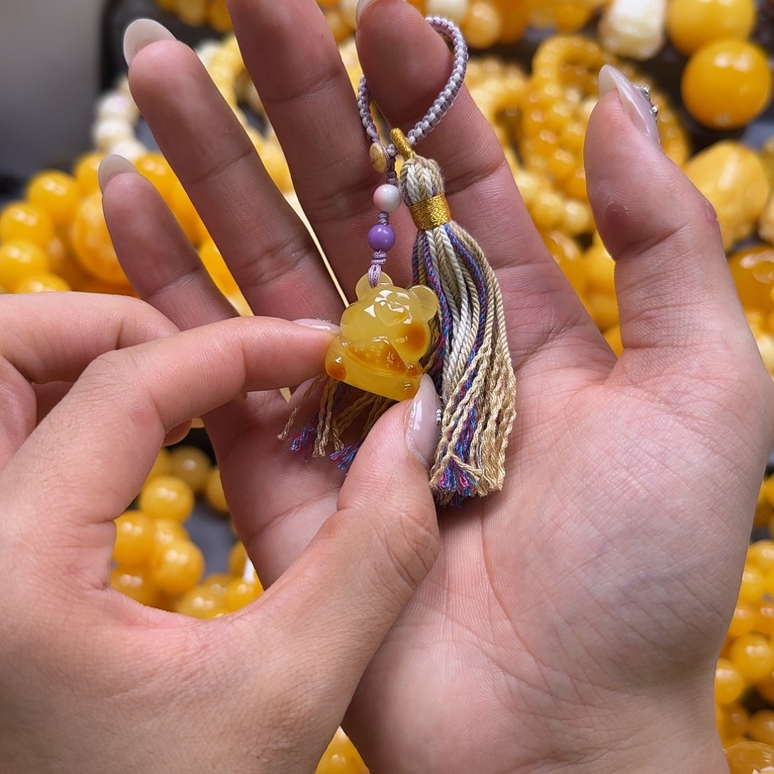 蜜蜡珠宝奇石未镶嵌