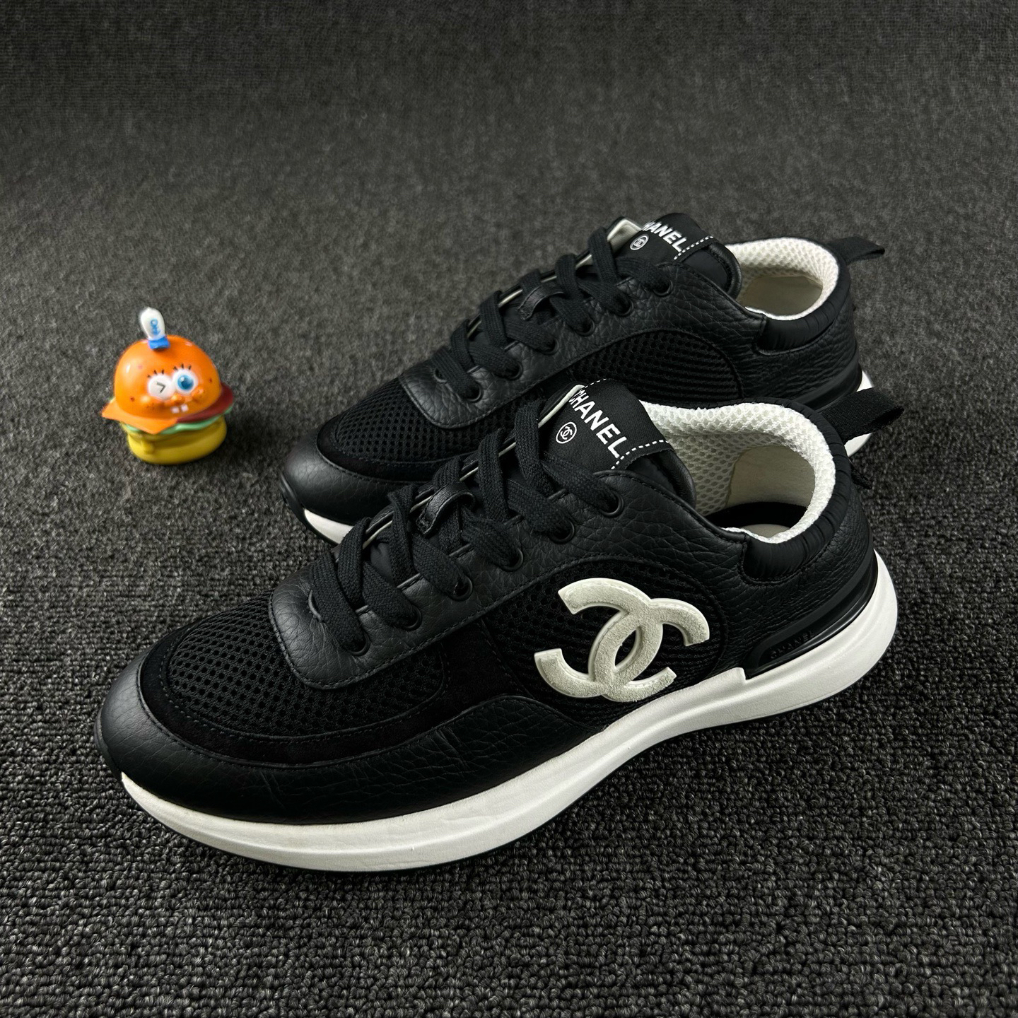 95新 Chanel/香奈儿 黑白运动鞋37码 HB4183 公价8.5k