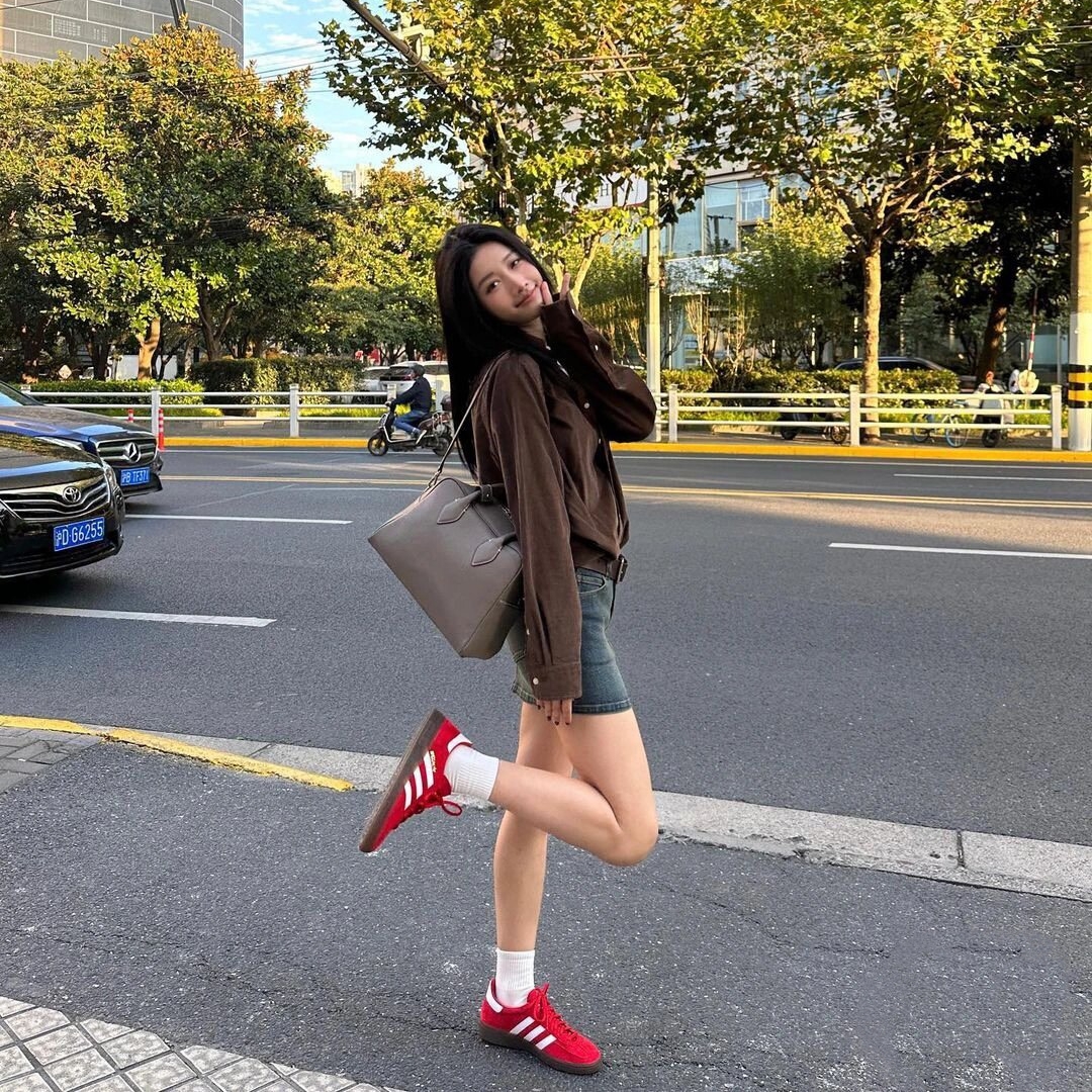 【潮流德训鞋】2025年新款复古平底德训鞋男女同款反绒多巴胺配色