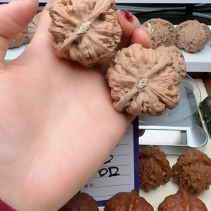 文玩核桃吊坠洪*48全品粗筋