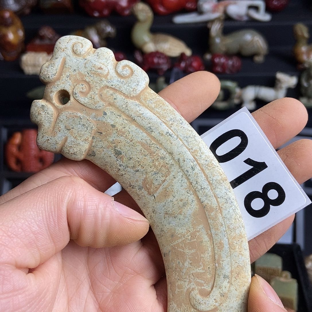 和田玉饰品未镶嵌