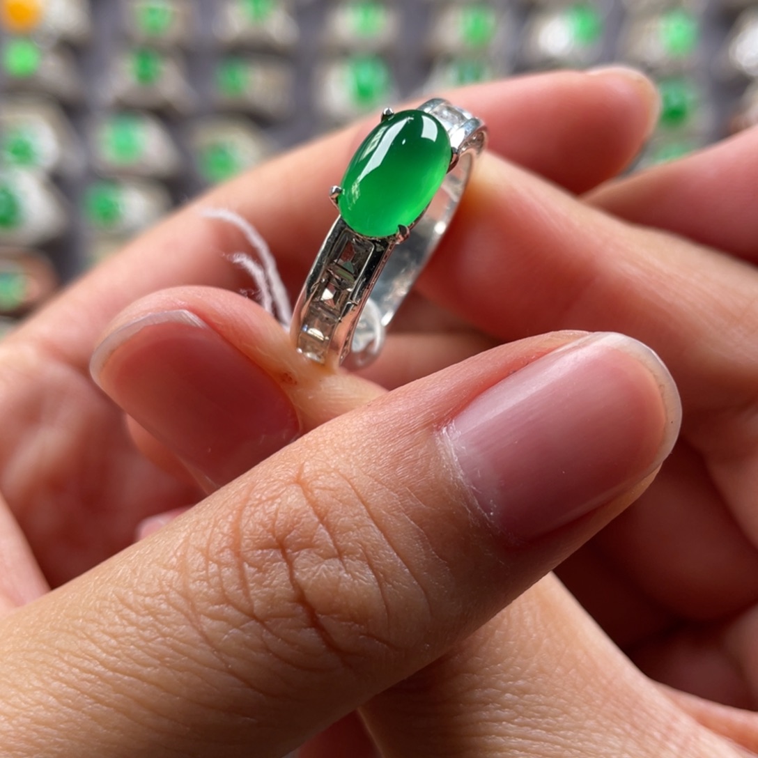 定制翡翠未镶嵌翡翠