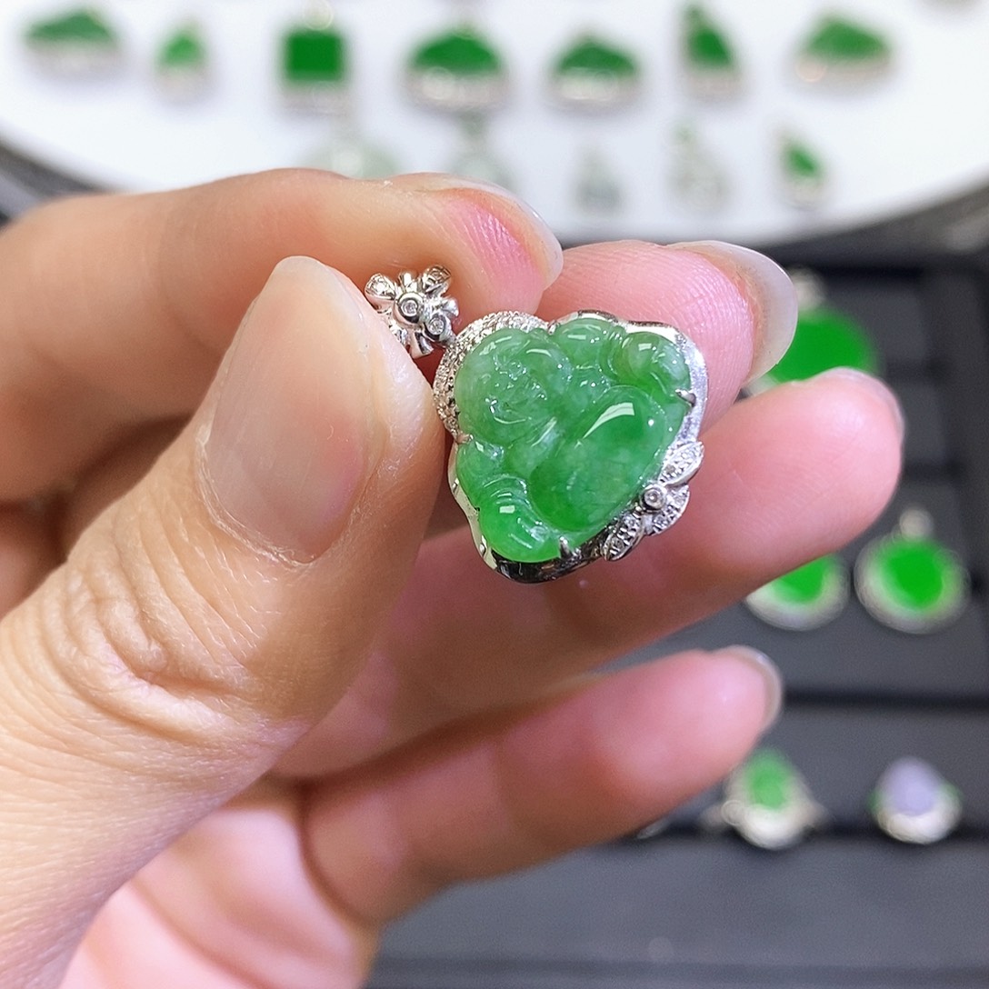 翡翠18K金镶嵌吊坠(不含链)