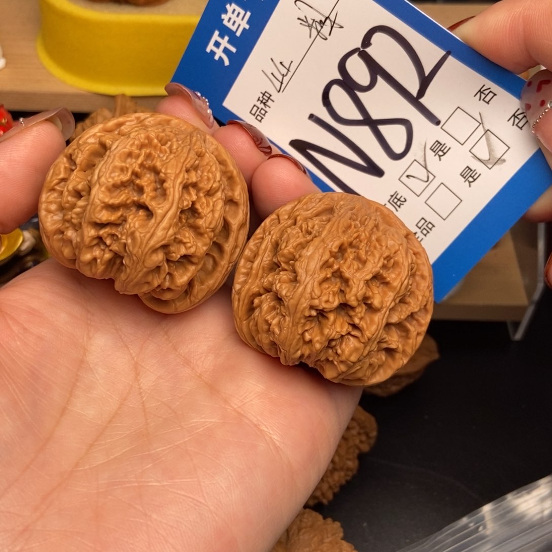 桃核吊坠核桃粗筋